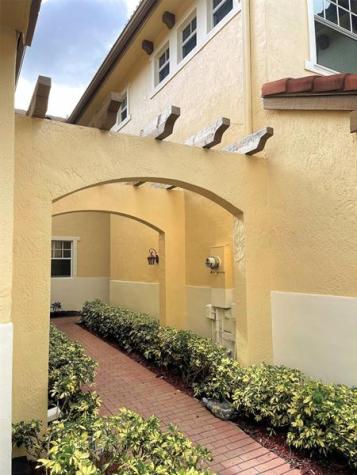 5780 NW 120th Avenue Coral Springs FL 33076