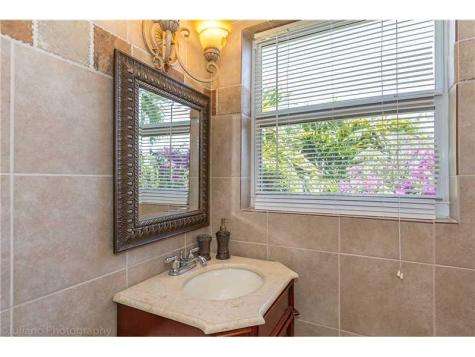 160 SE 12th Street Pompano Beach FL 33060