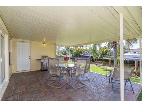 160 SE 12th Street Pompano Beach FL 33060