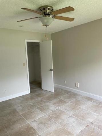 2305 N Congress Avenue Boynton Beach FL 33426