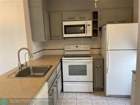 4421 NW 16th Street Lauderhill FL 33313