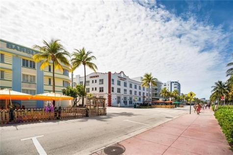 530 Ocean Drive Miami Beach FL 33139