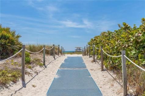 530 Ocean Drive Miami Beach FL 33139