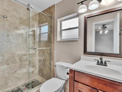 6831 NW 81st Place Tamarac FL 33321