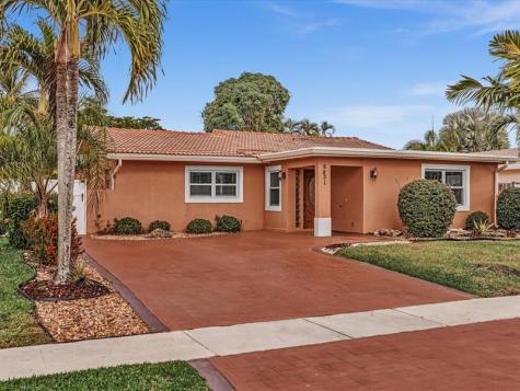 6831 NW 81st Place Tamarac FL 33321