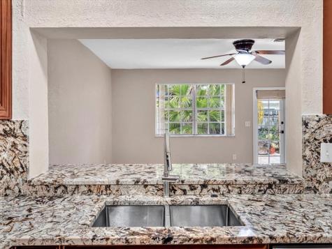 6831 NW 81st Place Tamarac FL 33321