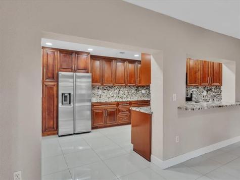 6831 NW 81st Place Tamarac FL 33321