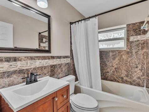 6831 NW 81st Place Tamarac FL 33321