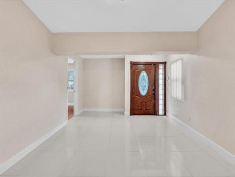 6831 NW 81st Place Tamarac FL 33321