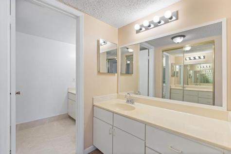 9977 Westview Drive Coral Springs FL 33076
