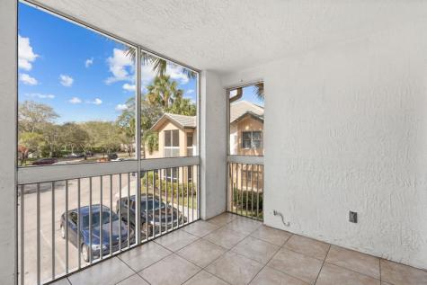 9977 Westview Drive Coral Springs FL 33076