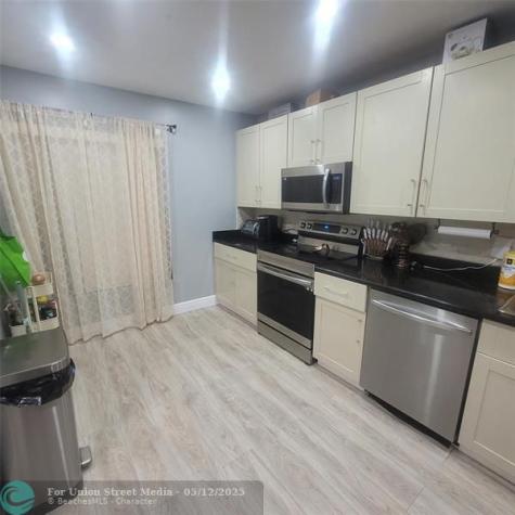 9210 NW 14th Street Hollywood FL 33024