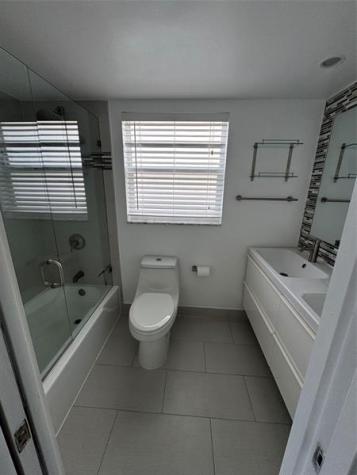 3150 N Palm Aire Pompano Beach FL 33069