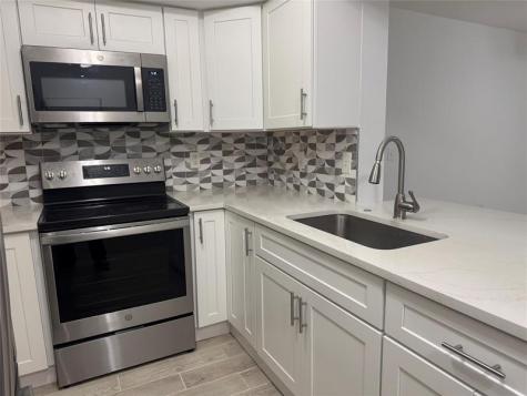 5620 NW 61st Street Coconut Creek FL 33073
