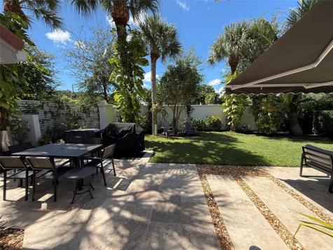 2044 NW 52nd Street Boca Raton FL 33496