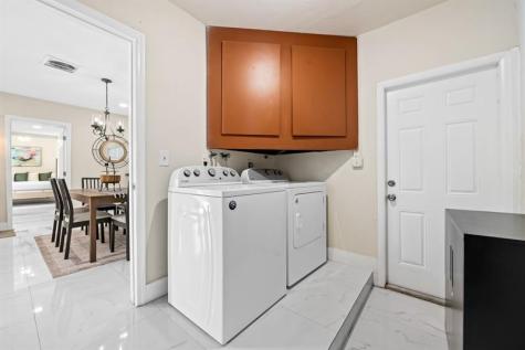 1724 NW 36th Court Oakland Park FL 33309