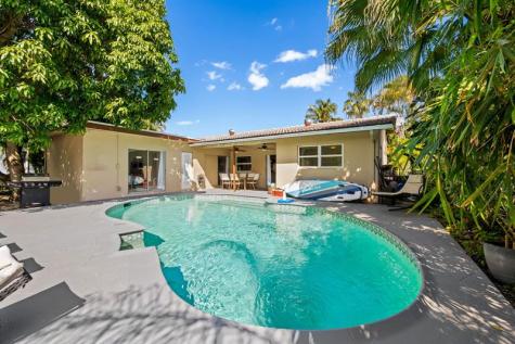 1724 NW 36th Court Oakland Park FL 33309