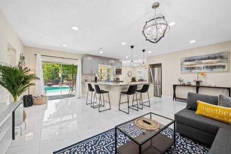 1724 NW 36th Court Oakland Park FL 33309
