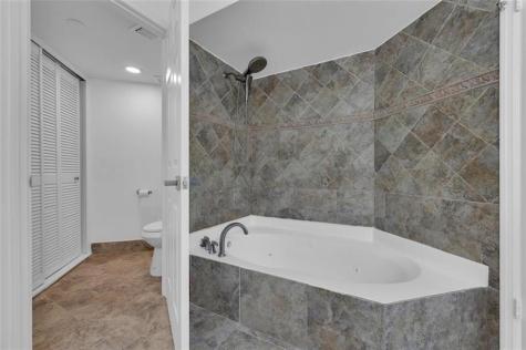 3500 Mystic Pointe Drive Aventura FL 33180