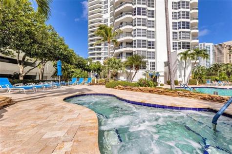 3500 Mystic Pointe Drive Aventura FL 33180