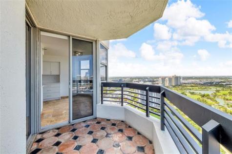 3500 Mystic Pointe Drive Aventura FL 33180