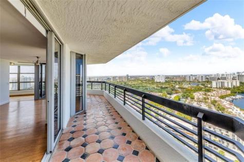 3500 Mystic Pointe Drive Aventura FL 33180
