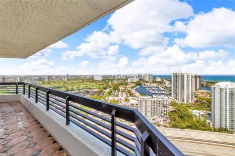 3500 Mystic Pointe Drive Aventura FL 33180