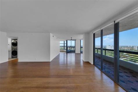 3500 Mystic Pointe Drive Aventura FL 33180