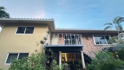 1911 NE 28th Court Lighthouse Point FL 33064