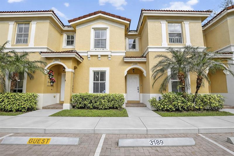 3189 SW 128th Way Hollywood FL 33027