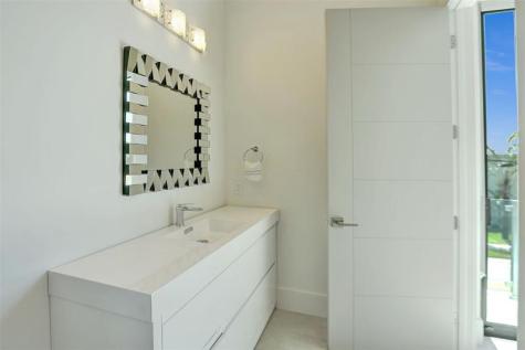 1111 SE 9th Avenue Fort Lauderdale FL 33316
