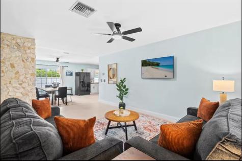 304 SE 4th Street Dania Beach FL 33004