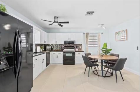 304 SE 4th Street Dania Beach FL 33004
