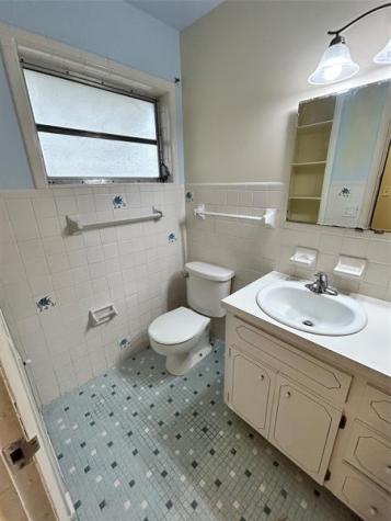 244 SW 3rd Place Dania Beach FL 33004