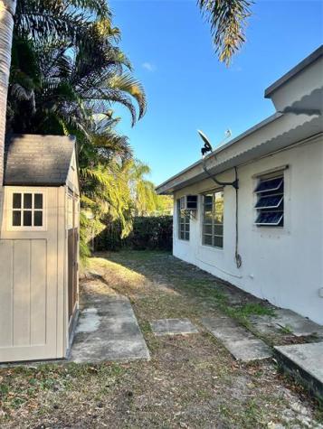 244 SW 3rd Place Dania Beach FL 33004