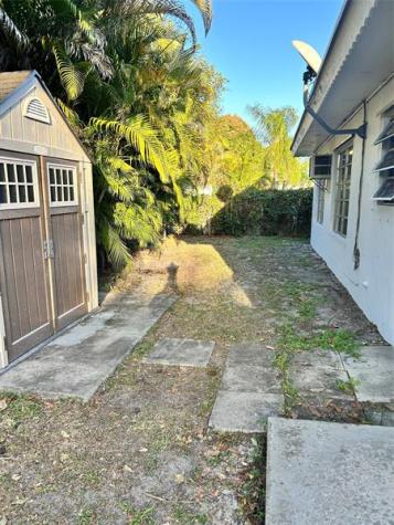 244 SW 3rd Place Dania Beach FL 33004