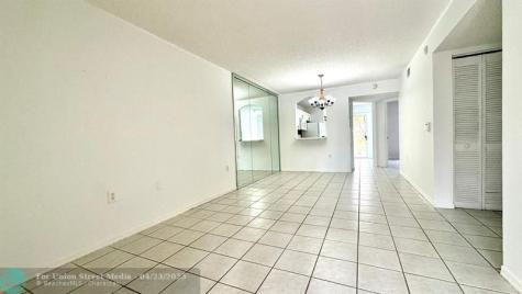 2125 NW 77th Way Pembroke Pines FL 33024