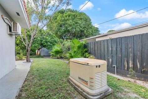 1409 NE 2nd Avenue Fort Lauderdale FL 33304
