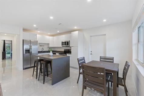 1409 NE 2nd Avenue Fort Lauderdale FL 33304