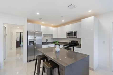 1409 NE 2nd Avenue Fort Lauderdale FL 33304