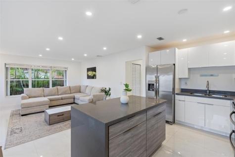 1409 NE 2nd Avenue Fort Lauderdale FL 33304