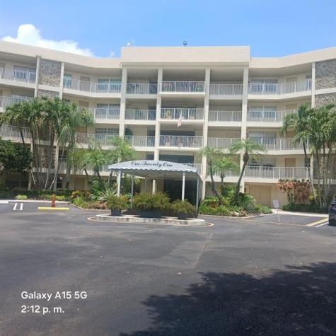 800 W Cypress Grove Drive Pompano Beach FL 33069