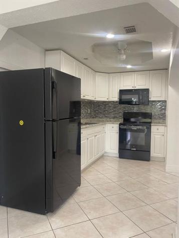 6902 SW 15th Street North Lauderdale FL 33068