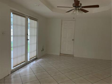6902 SW 15th Street North Lauderdale FL 33068