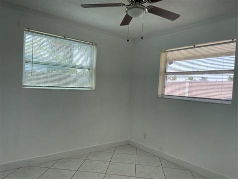 6902 SW 15th Street North Lauderdale FL 33068