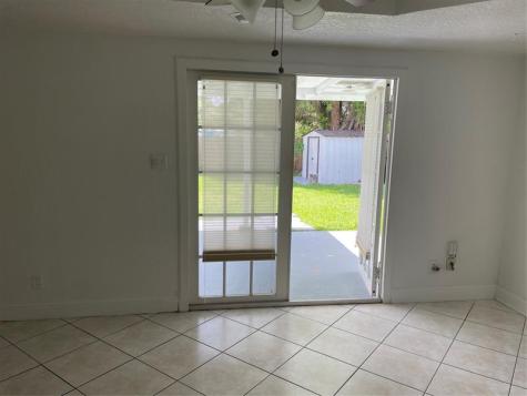 6902 SW 15th Street North Lauderdale FL 33068
