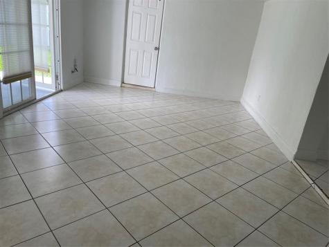 6902 SW 15th Street North Lauderdale FL 33068