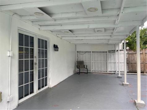 6902 SW 15th Street North Lauderdale FL 33068