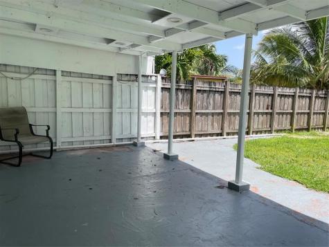 6902 SW 15th Street North Lauderdale FL 33068