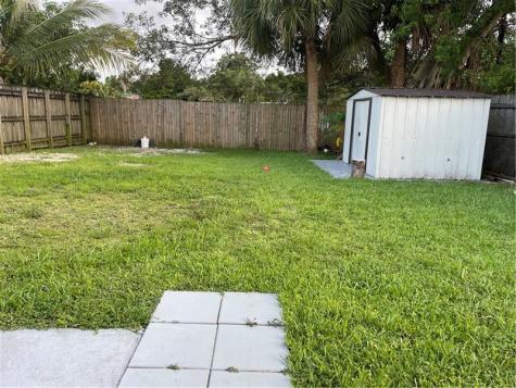 6902 SW 15th Street North Lauderdale FL 33068